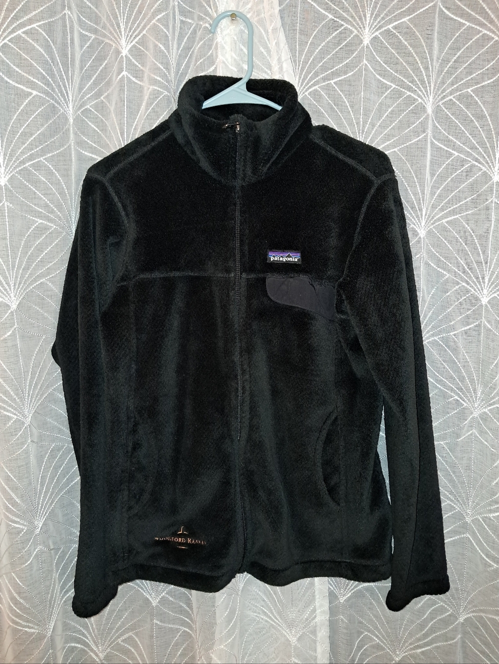 Patagonia brand Women's size medium fleece jacket